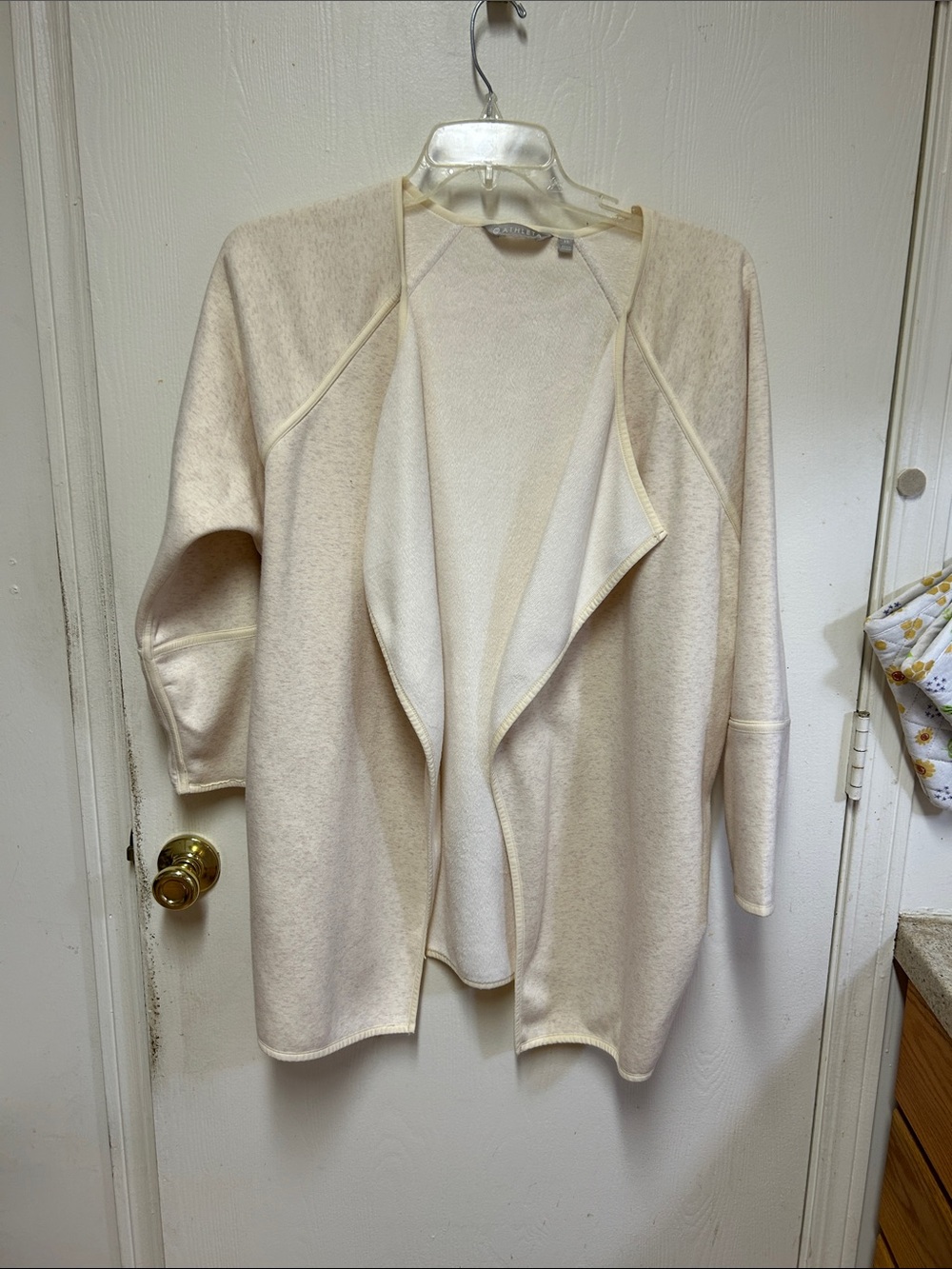 Open-Front Women's Cardigan Sweater in Cream